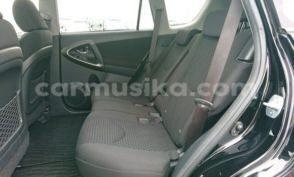 Nunua Ilio tumika Toyota Vanguard Nyeusi Gari ndani ya Beitbridge nchini Matabeleland Kusini Nunua Ilio tumika Toyota Vanguard Nyeusi Gari ndani ya Beitbridge nchini Matabeleland Kusini