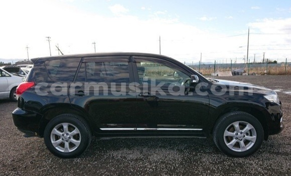 Nunua Ilio tumika Toyota Vanguard Nyeusi Gari ndani ya Beitbridge nchini Matabeleland Kusini Nunua Ilio tumika Toyota Vanguard Nyeusi Gari ndani ya Beitbridge nchini Matabeleland Kusini