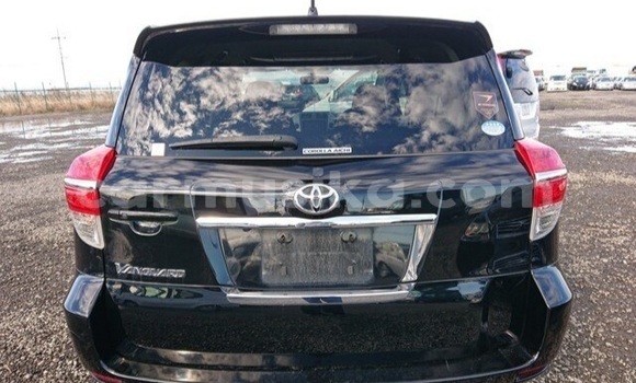 Nunua Ilio tumika Toyota Vanguard Nyeusi Gari ndani ya Beitbridge nchini Matabeleland Kusini Nunua Ilio tumika Toyota Vanguard Nyeusi Gari ndani ya Beitbridge nchini Matabeleland Kusini