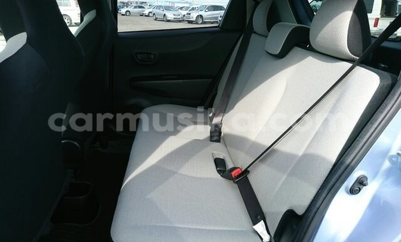 Tenga Tsaru Toyota Vitz Bhuruu Mota in Beitbridge in Matabeleland South Tenga Tsaru Toyota Vitz Bhuruu Mota in Beitbridge in Matabeleland South