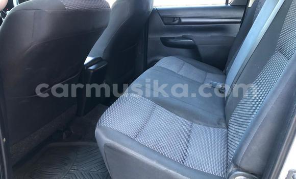 Buy Used Toyota Hilux Silver Car in Beitbridge in Matabeleland South Buy Used Toyota Hilux Silver Car in Beitbridge in Matabeleland South