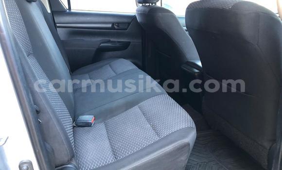 Buy Used Toyota Hilux Silver Car in Beitbridge in Matabeleland South Buy Used Toyota Hilux Silver Car in Beitbridge in Matabeleland South