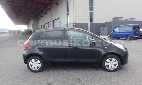 Tenga Tsaru Toyota Vitz Bhuruu Mota in Beitbridge in Matabeleland South Tenga Tsaru Toyota Vitz Bhuruu Mota in Beitbridge in Matabeleland South