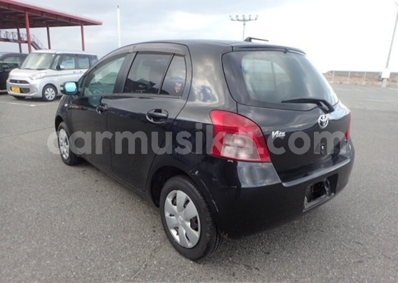 Big with watermark toyota vitz matabeleland south beitbridge 25982