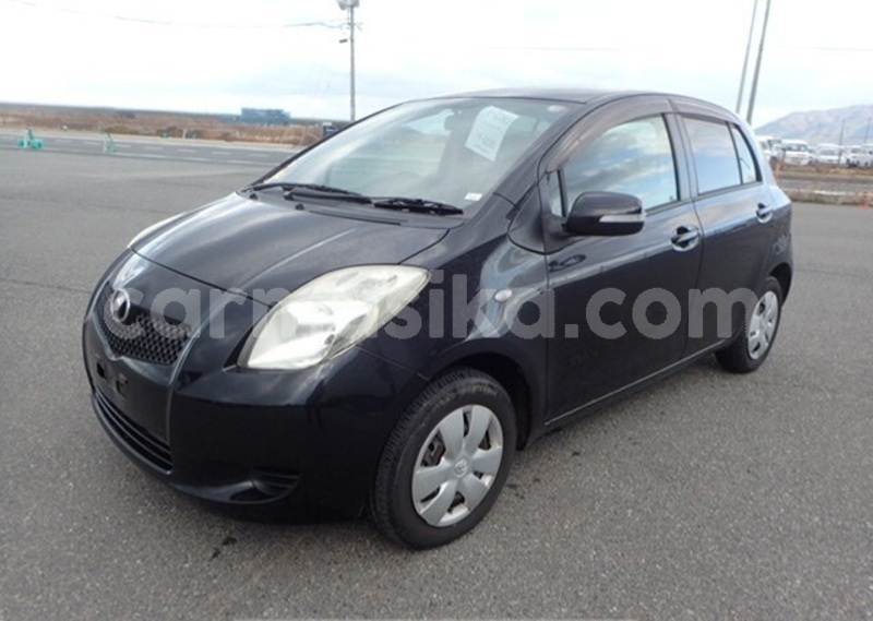 Big with watermark toyota vitz matabeleland south beitbridge 25982