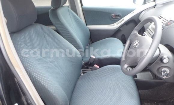 Tenga Tsaru Toyota Vitz Bhuruu Mota in Beitbridge in Matabeleland South Tenga Tsaru Toyota Vitz Bhuruu Mota in Beitbridge in Matabeleland South