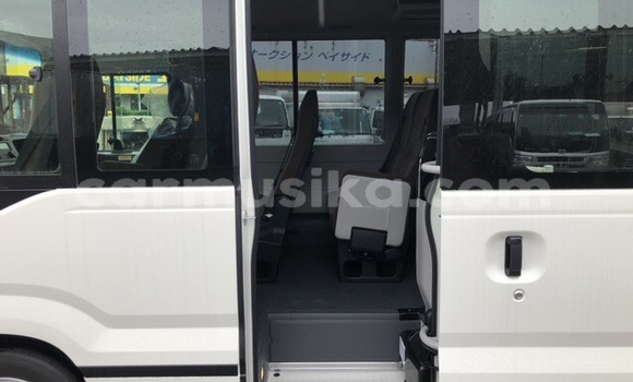 Acheter Import Voiture Toyota Coaster Autre à Beitbridge, Matabeleland South Acheter Import Voiture Toyota Coaster Autre à Beitbridge, Matabeleland South