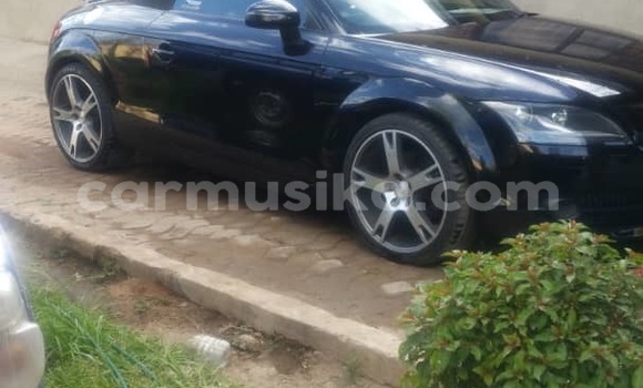 Nunua Ilio tumika Audi TT RS Nyeusi Gari ndani ya Kwekwe nchini Midlands