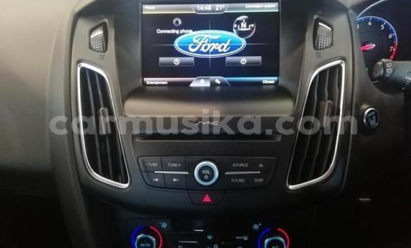 Acheter Occasion Voiture Ford Focus RS Bleu à Beitbridge, Matabeleland South Acheter Occasion Voiture Ford Focus RS Bleu à Beitbridge, Matabeleland South