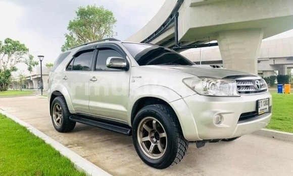Buy Used Toyota Fortuner Silver Car in Beitbridge in Matabeleland South