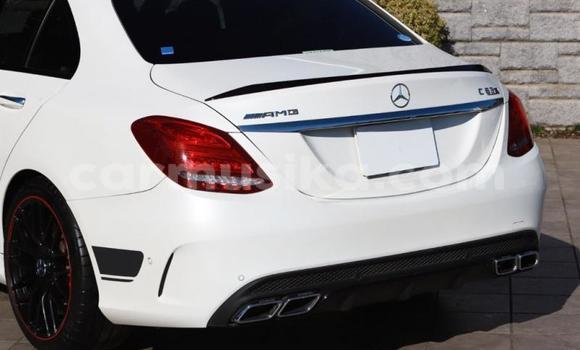 Acheter Import Voiture Mercedes‒Benz C-klasse AMG Blanc à Beitbridge, Matabeleland South Acheter Import Voiture Mercedes‒Benz C-klasse AMG Blanc à Beitbridge, Matabeleland South