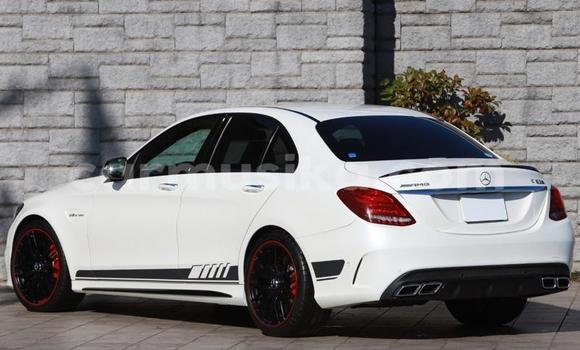Acheter Import Voiture Mercedes‒Benz C-klasse AMG Blanc à Beitbridge, Matabeleland South Acheter Import Voiture Mercedes‒Benz C-klasse AMG Blanc à Beitbridge, Matabeleland South