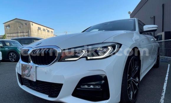 Tenga Imported BMW 3–Series Chena Mota in Beitbridge in Matabeleland South Tenga Imported BMW 3–Series Chena Mota in Beitbridge in Matabeleland South