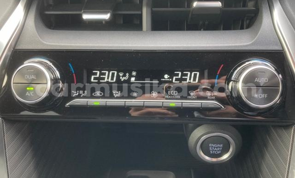 Acheter Import Voiture Toyota Harrier Noir à Beitbridge, Matabeleland South Acheter Import Voiture Toyota Harrier Noir à Beitbridge, Matabeleland South