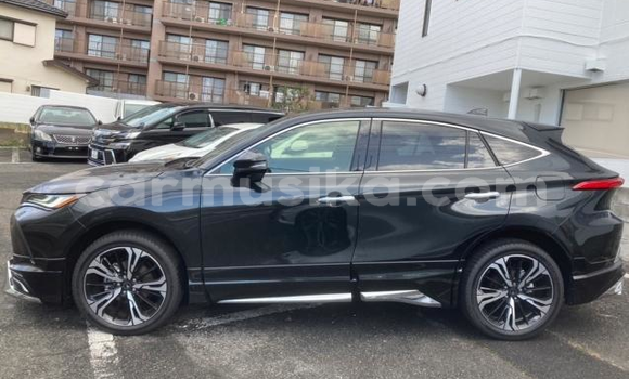 Acheter Import Voiture Toyota Harrier Noir à Beitbridge, Matabeleland South Acheter Import Voiture Toyota Harrier Noir à Beitbridge, Matabeleland South