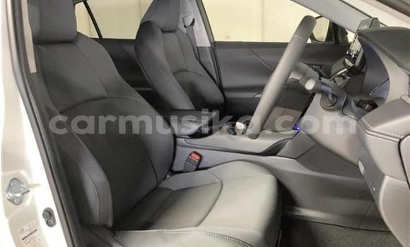 Acheter Import Voiture Toyota Harrier Blanc à Beitbridge, Matabeleland South Acheter Import Voiture Toyota Harrier Blanc à Beitbridge, Matabeleland South
