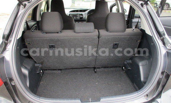 Acheter Import Voiture Toyota Vitz Autre à Beitbridge, Matabeleland South Acheter Import Voiture Toyota Vitz Autre à Beitbridge, Matabeleland South