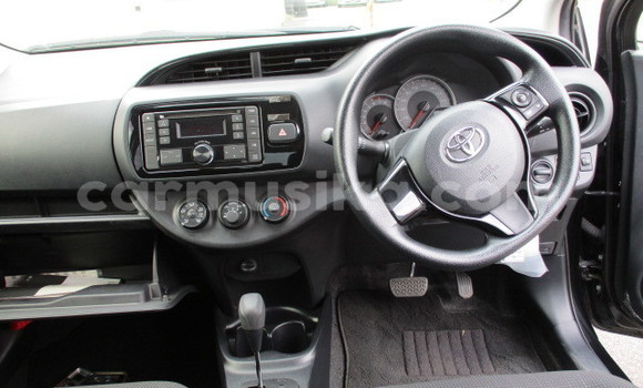 Acheter Import Voiture Toyota Vitz Autre à Beitbridge, Matabeleland South Acheter Import Voiture Toyota Vitz Autre à Beitbridge, Matabeleland South
