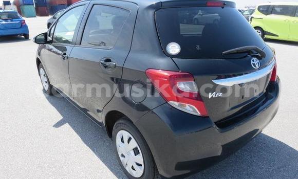 Acheter Import Voiture Toyota Vitz Autre à Beitbridge, Matabeleland South Acheter Import Voiture Toyota Vitz Autre à Beitbridge, Matabeleland South