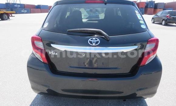 Acheter Import Voiture Toyota Vitz Autre à Beitbridge, Matabeleland South Acheter Import Voiture Toyota Vitz Autre à Beitbridge, Matabeleland South