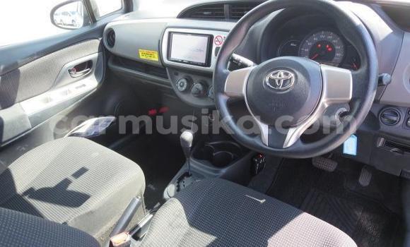 Tenga Imported Toyota Vitz Zvimwe Mota in Beitbridge in Matabeleland South Tenga Imported Toyota Vitz Zvimwe Mota in Beitbridge in Matabeleland South