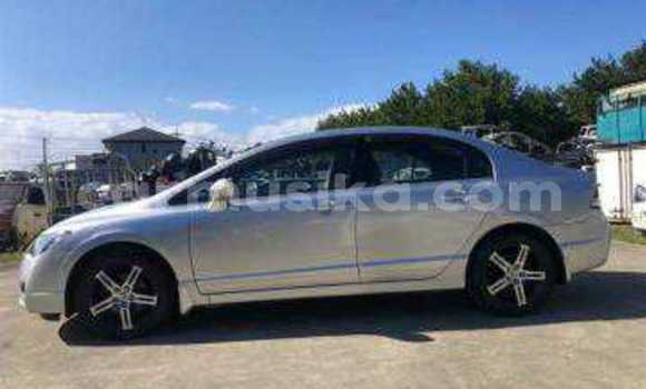 Tenga Tsaru Honda Civic Sirivha Mota in Beitbridge in Matabeleland South Tenga Tsaru Honda Civic Sirivha Mota in Beitbridge in Matabeleland South