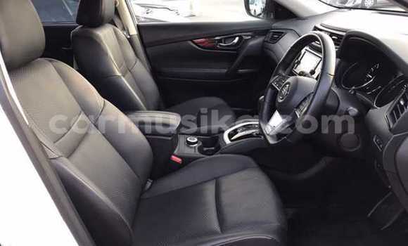 Acheter Occasion Voiture Nissan X–Trail Blanc à Beitbridge, Matabeleland South Acheter Occasion Voiture Nissan X–Trail Blanc à Beitbridge, Matabeleland South