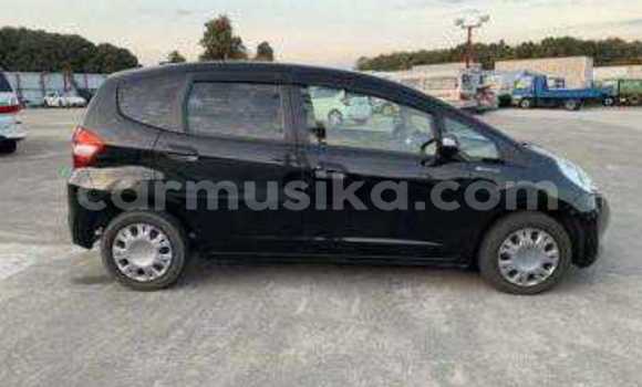 Buy Used Honda Fit Black Car in Beitbridge in Matabeleland South Buy Used Honda Fit Black Car in Beitbridge in Matabeleland South