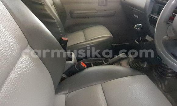 Acheter Occasion Voiture Toyota Land Cruiser Blanc à Beitbridge, Matabeleland South Acheter Occasion Voiture Toyota Land Cruiser Blanc à Beitbridge, Matabeleland South