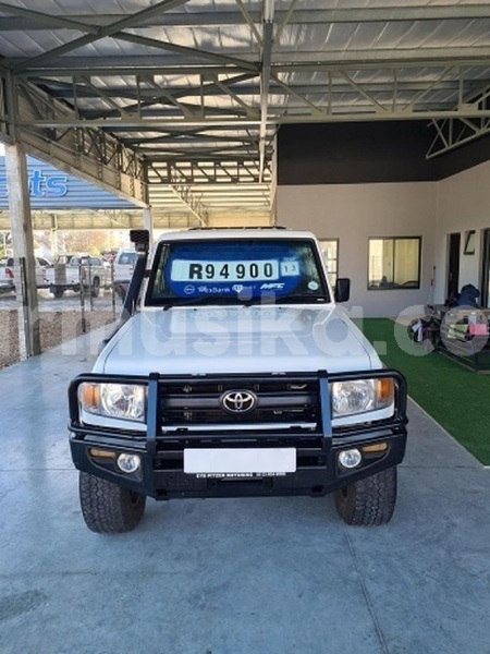 Big with watermark toyota land cruiser matabeleland south beitbridge 26055