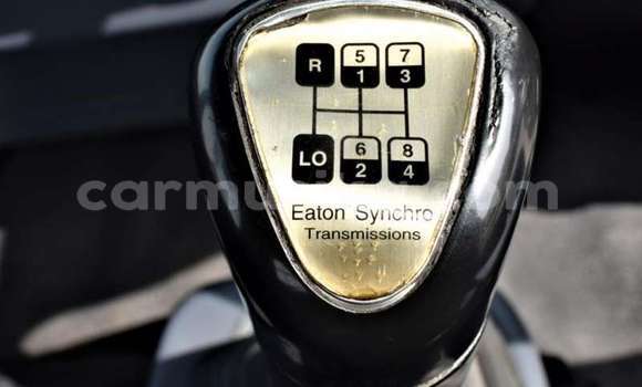 Acheter Occasion Utilitaire Hino 300 Series Blanc à Beitbridge, Matabeleland South Acheter Occasion Utilitaire Hino 300 Series Blanc à Beitbridge, Matabeleland South