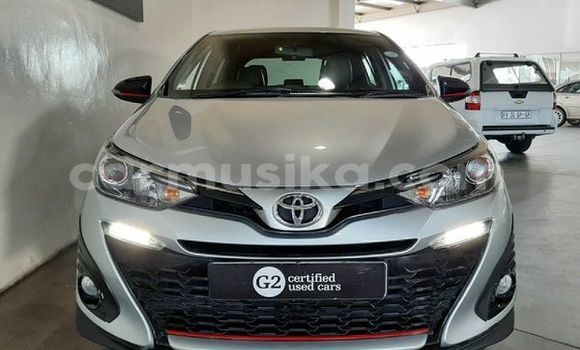 Buy Used Toyota Yaris Silver Car in Beitbridge in Matabeleland South
