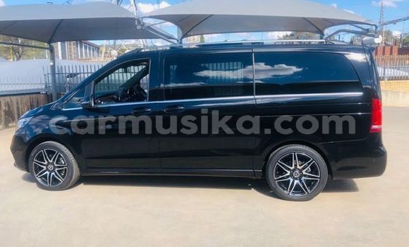 Acheter Occasion Utilitaire Mercedes‒Benz Vito Noir à Beitbridge, Matabeleland South Acheter Occasion Utilitaire Mercedes‒Benz Vito Noir à Beitbridge, Matabeleland South