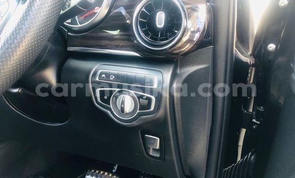 Acheter Occasion Utilitaire Mercedes‒Benz Vito Noir à Beitbridge, Matabeleland South Acheter Occasion Utilitaire Mercedes‒Benz Vito Noir à Beitbridge, Matabeleland South