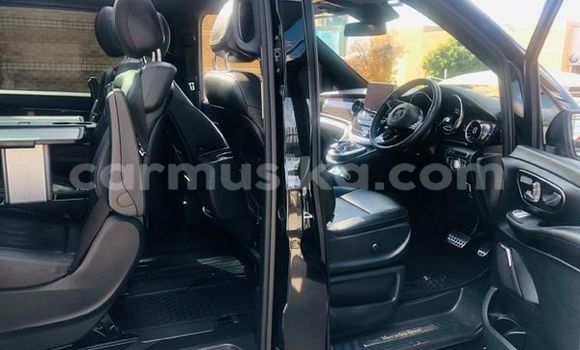 Acheter Occasion Utilitaire Mercedes‒Benz Vito Noir à Beitbridge, Matabeleland South Acheter Occasion Utilitaire Mercedes‒Benz Vito Noir à Beitbridge, Matabeleland South