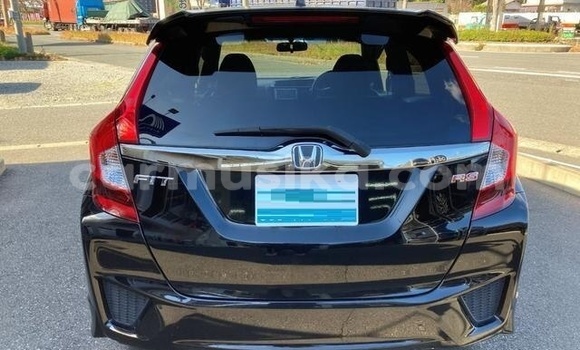 Buy Used Honda Fit Black Car in Beitbridge in Matabeleland South Buy Used Honda Fit Black Car in Beitbridge in Matabeleland South