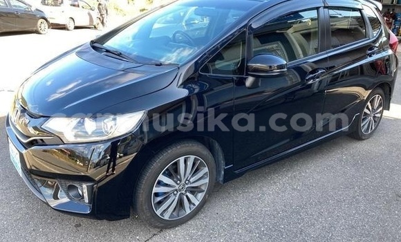 Buy Used Honda Fit Black Car in Beitbridge in Matabeleland South Buy Used Honda Fit Black Car in Beitbridge in Matabeleland South