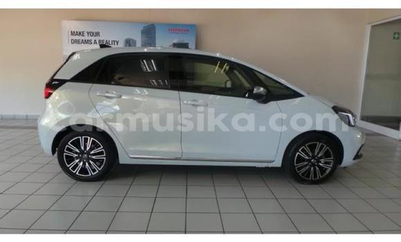 Tenga Tsaru Honda Fit Chena Mota in Beitbridge in Matabeleland South Tenga Tsaru Honda Fit Chena Mota in Beitbridge in Matabeleland South