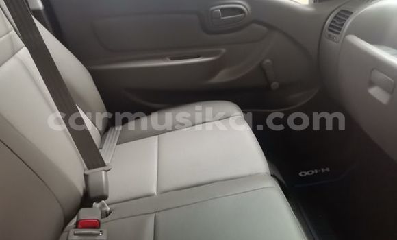 Buy Used Hyundai H200 White Truck in Beitbridge in Matabeleland South Buy Used Hyundai H200 White Truck in Beitbridge in Matabeleland South