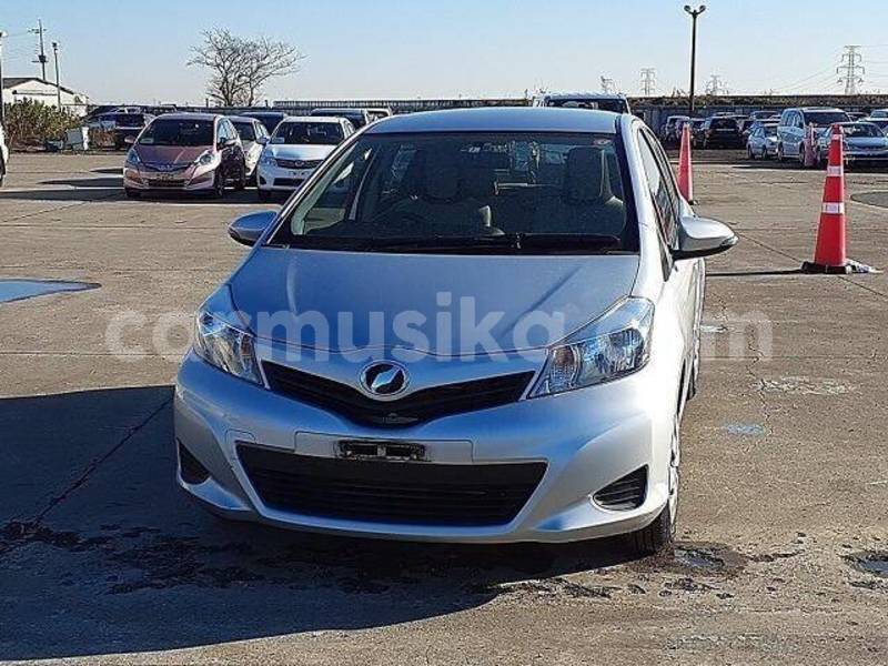 Big with watermark toyota vitz matabeleland south beitbridge 26069