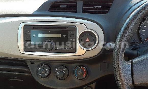 Acheter Occasion Voiture Toyota Vitz Gris à Beitbridge, Matabeleland South Acheter Occasion Voiture Toyota Vitz Gris à Beitbridge, Matabeleland South