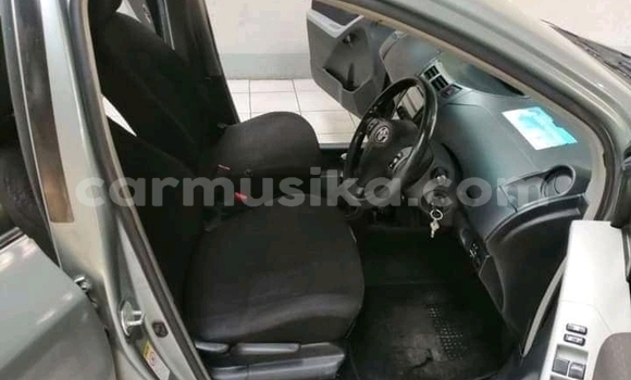 Nunua Ilio tumika Toyota Yaris Fedha Gari ndani ya Beitbridge nchini Matabeleland Kusini