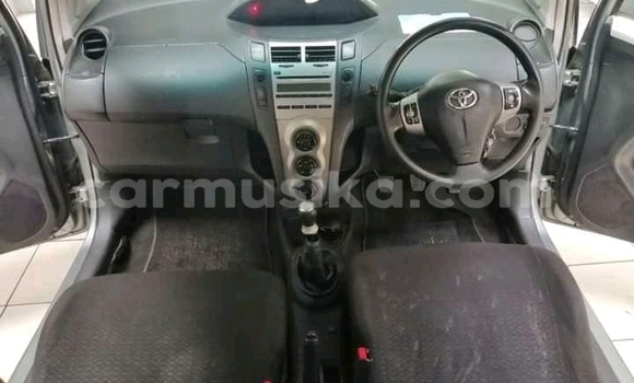 Buy Used Toyota Yaris Silver Car in Beitbridge in Matabeleland South Buy Used Toyota Yaris Silver Car in Beitbridge in Matabeleland South