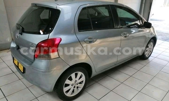 Buy Used Toyota Yaris Silver Car in Beitbridge in Matabeleland South Buy Used Toyota Yaris Silver Car in Beitbridge in Matabeleland South