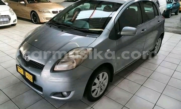 Buy Used Toyota Yaris Silver Car in Beitbridge in Matabeleland South Buy Used Toyota Yaris Silver Car in Beitbridge in Matabeleland South