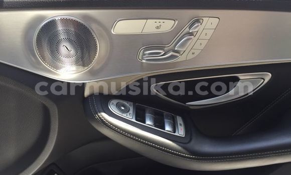 Tenga Tsaru Mercedes-Benz C-Classe Sirivha Mota in Beitbridge in Matabeleland South Tenga Tsaru Mercedes-Benz C-Classe Sirivha Mota in Beitbridge in Matabeleland South