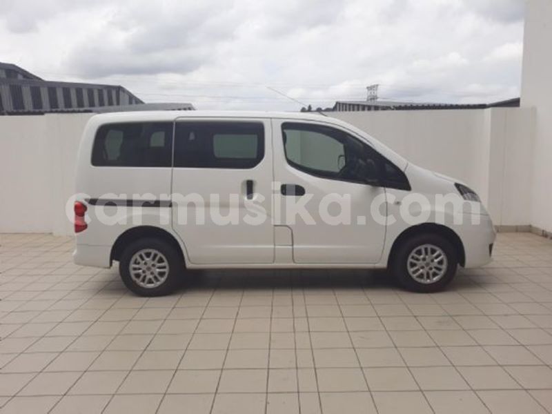 Big with watermark nissan nv200 matabeleland south beitbridge 26081