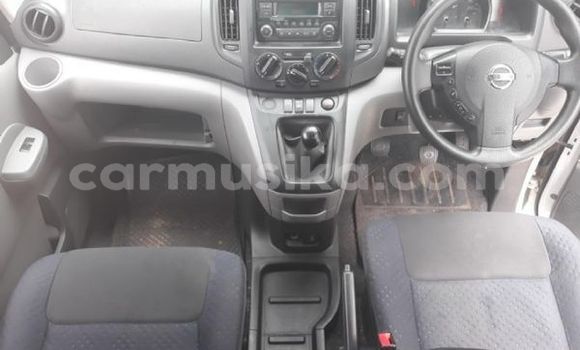 Nunua Ilio tumika Nissan NV200 Nyeupe Gari ndani ya Beitbridge nchini Matabeleland Kusini Nunua Ilio tumika Nissan NV200 Nyeupe Gari ndani ya Beitbridge nchini Matabeleland Kusini