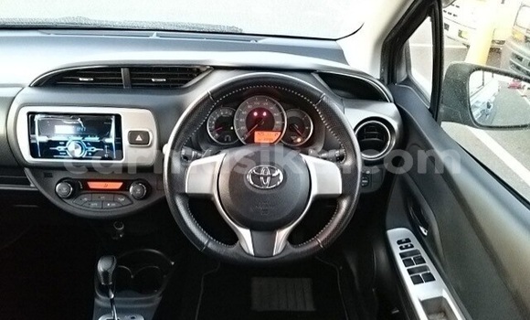 Buy Used Toyota Vitz Blue Car in Beitbridge in Matabeleland South Buy Used Toyota Vitz Blue Car in Beitbridge in Matabeleland South