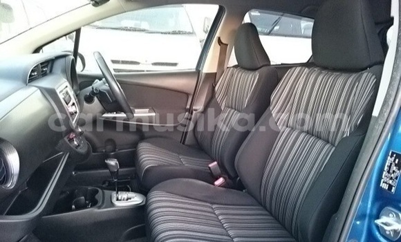 Buy Used Toyota Vitz Blue Car in Beitbridge in Matabeleland South Buy Used Toyota Vitz Blue Car in Beitbridge in Matabeleland South